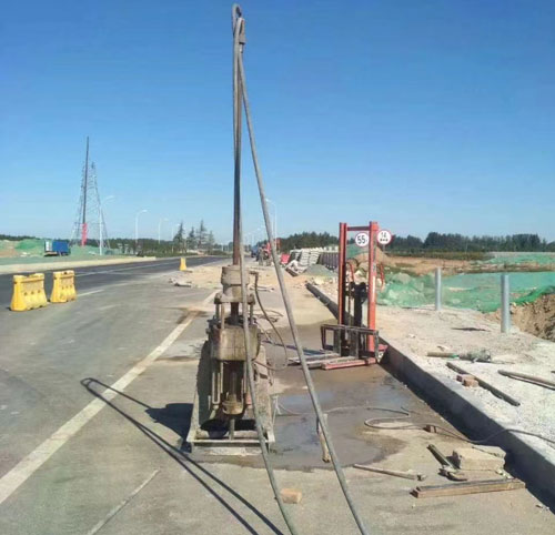 英吉沙公路高聚物注浆加固
